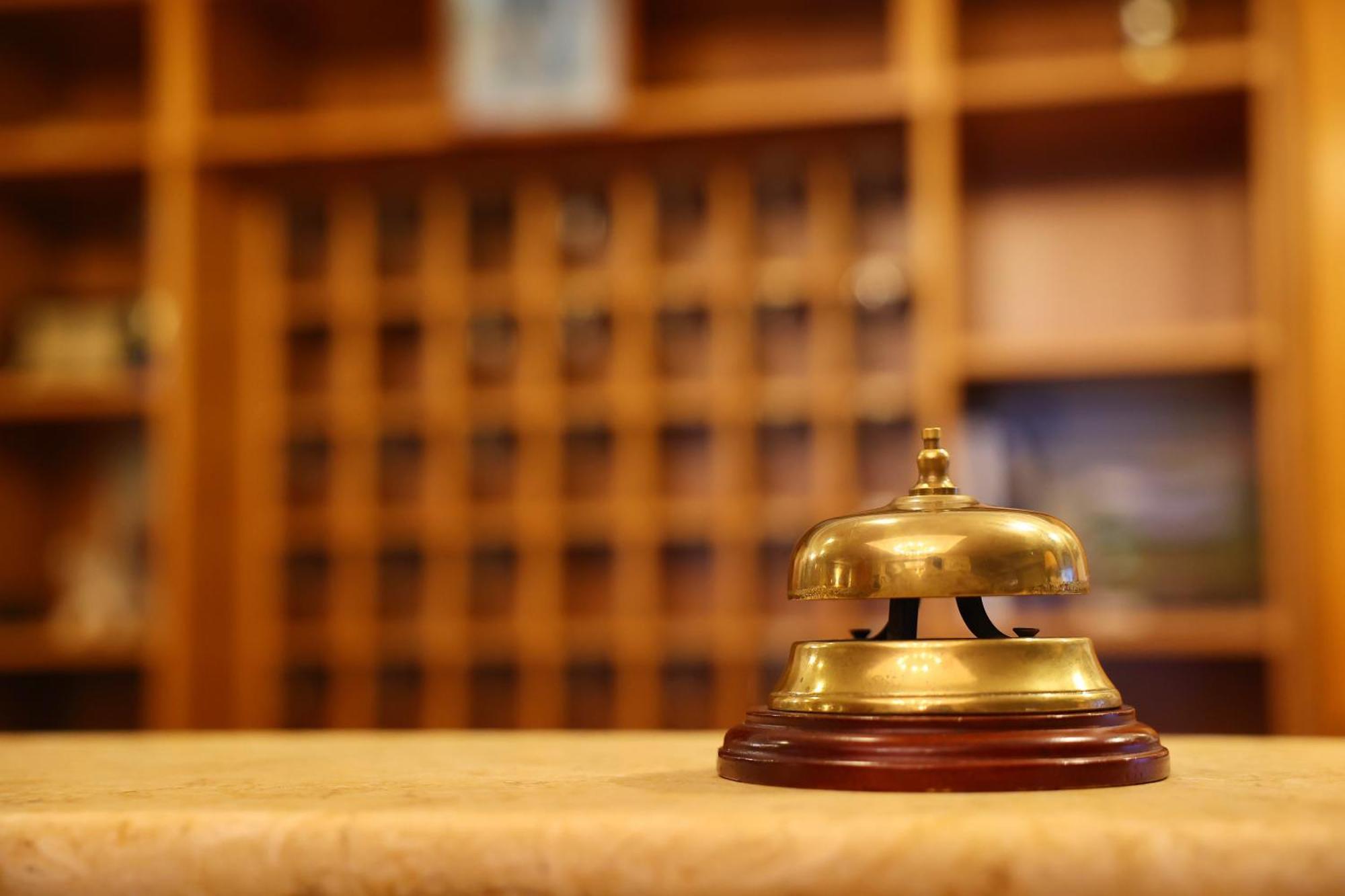 Hotel Max Аверса Екстериор снимка